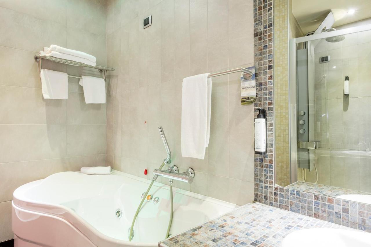 Superior Double Room Balcony Bath,1433230957:JPEG